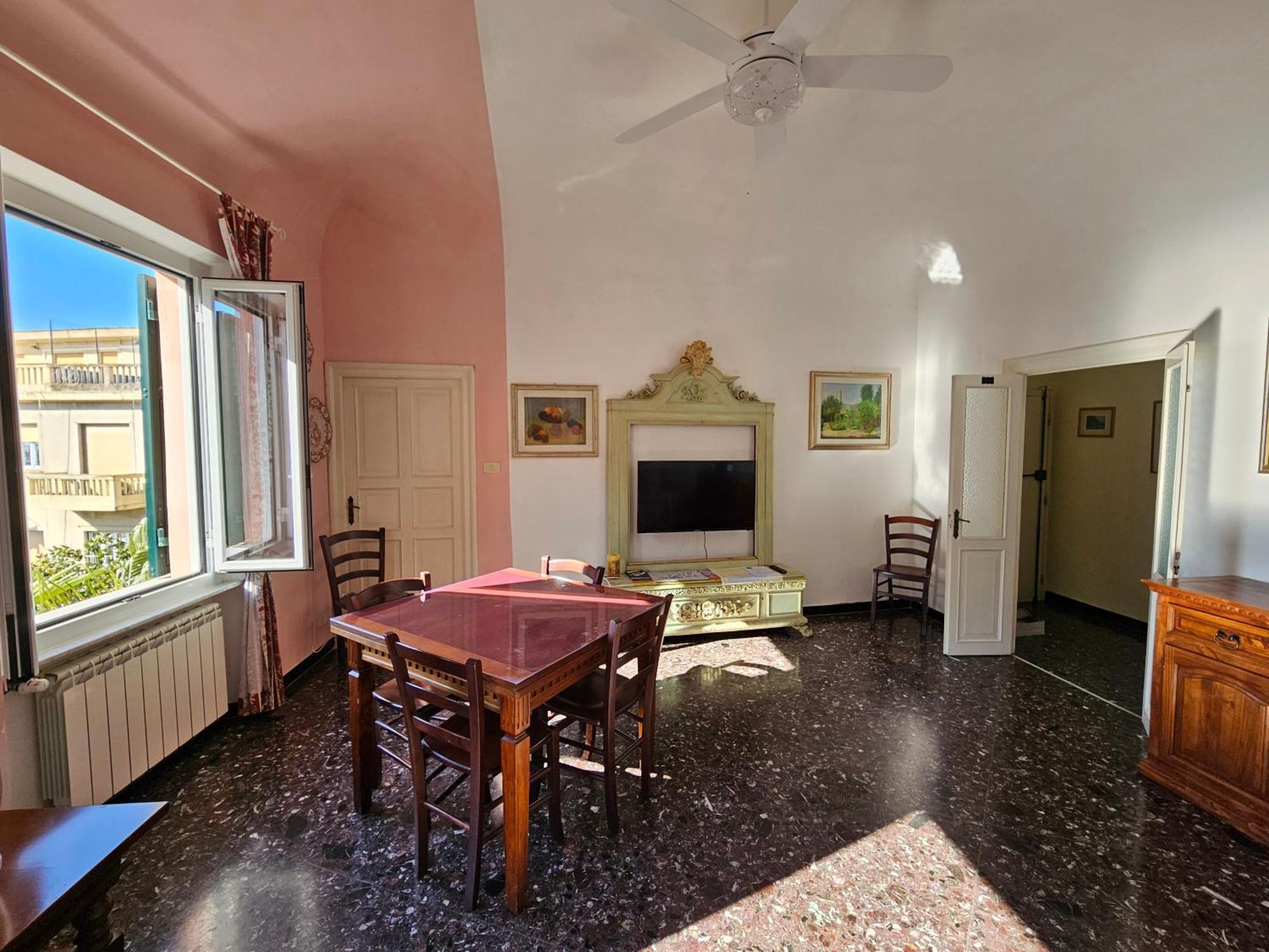 Апартаменти Le Finestre Sul Mare Альбіссола-Марина Екстер'єр фото